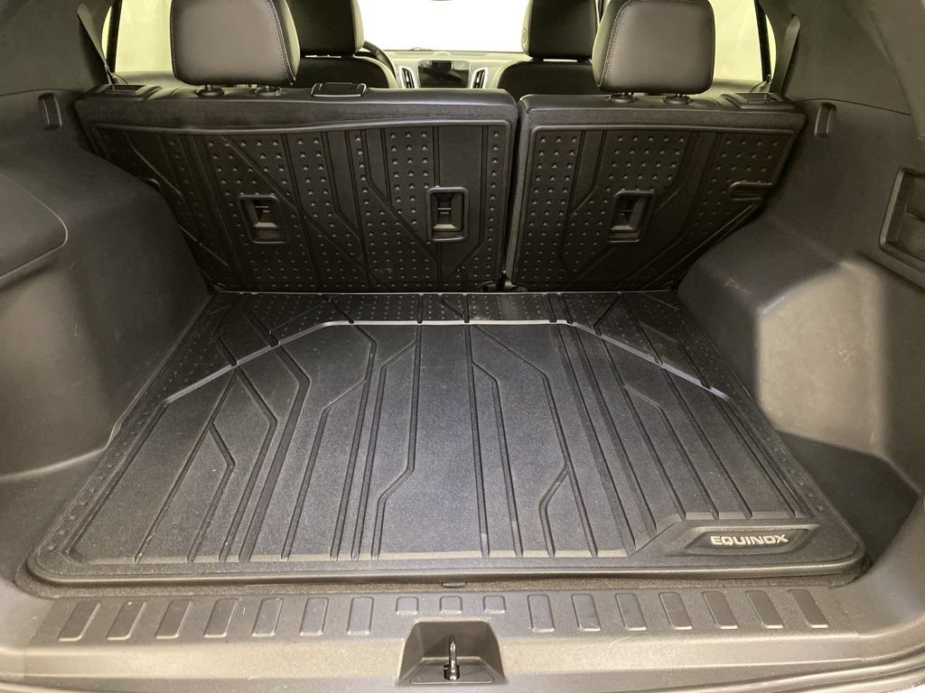 Used 2023 Chevrolet Equinox Premier AWD/4WD image 8