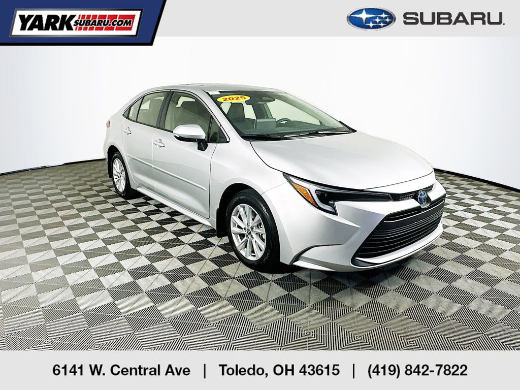 Used 2025 Toyota Corolla XLE