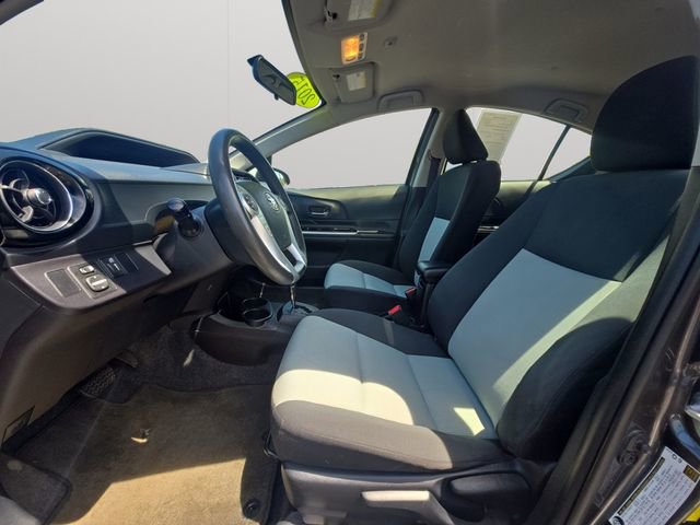 Used 2015 Toyota Prius C Three FWD image 9