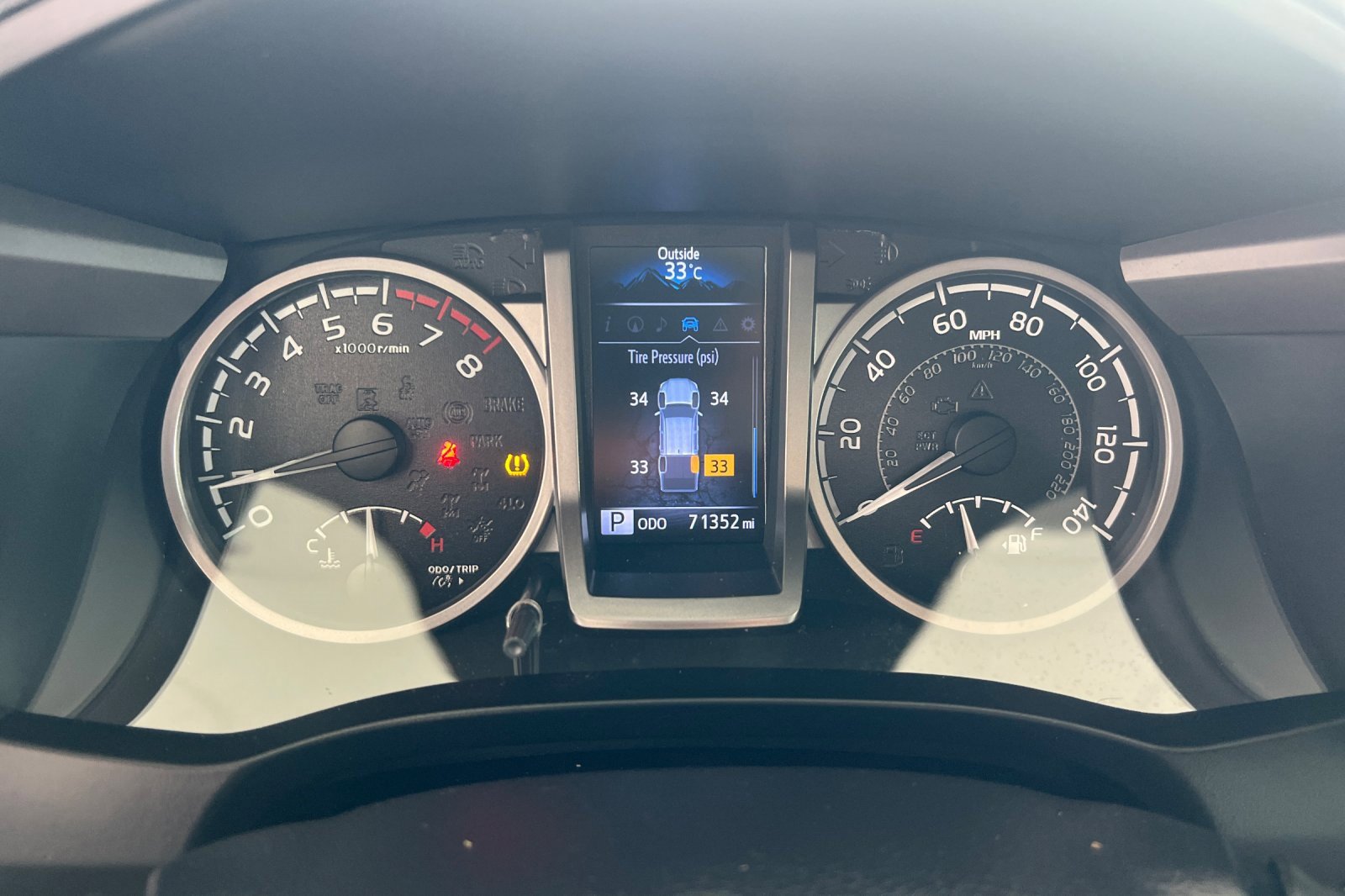 Used 2018 Toyota Tacoma Limited image 20