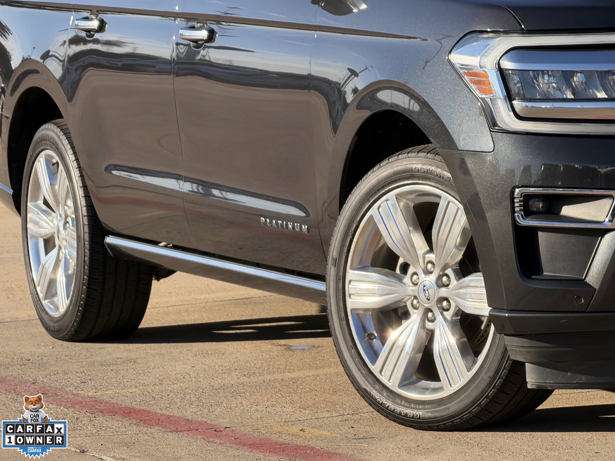 Used 2023 Ford Expedition Max Platinum AWD/4WD image 36