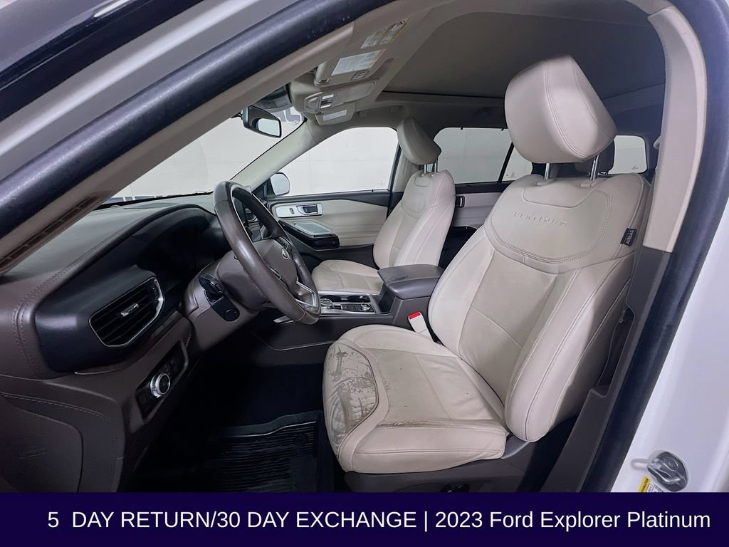 Used 2023 Ford Explorer Platinum w/ Technology Package AWD/4WD image 13