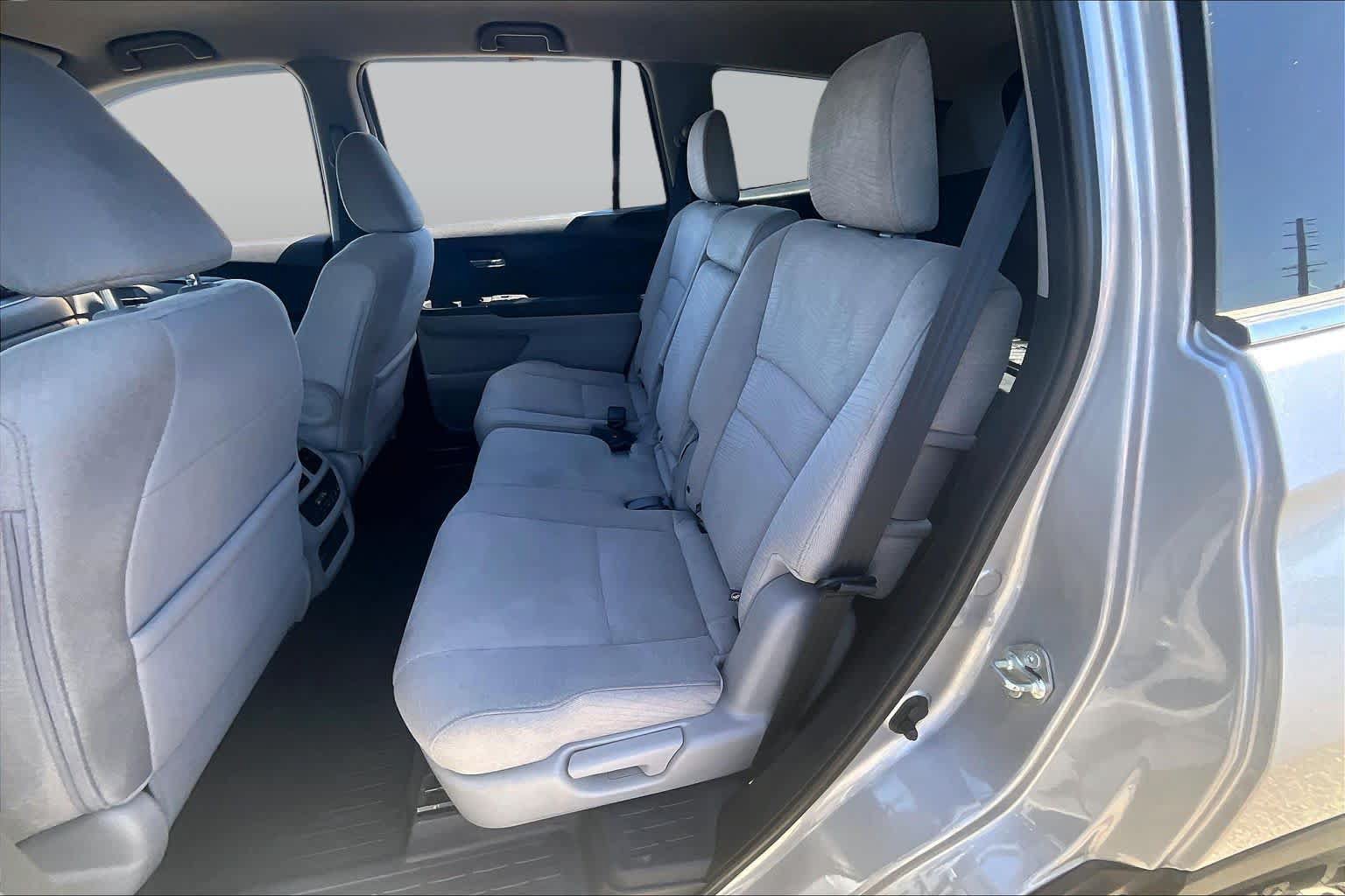 Used 2018 Honda Pilot EX image 20
