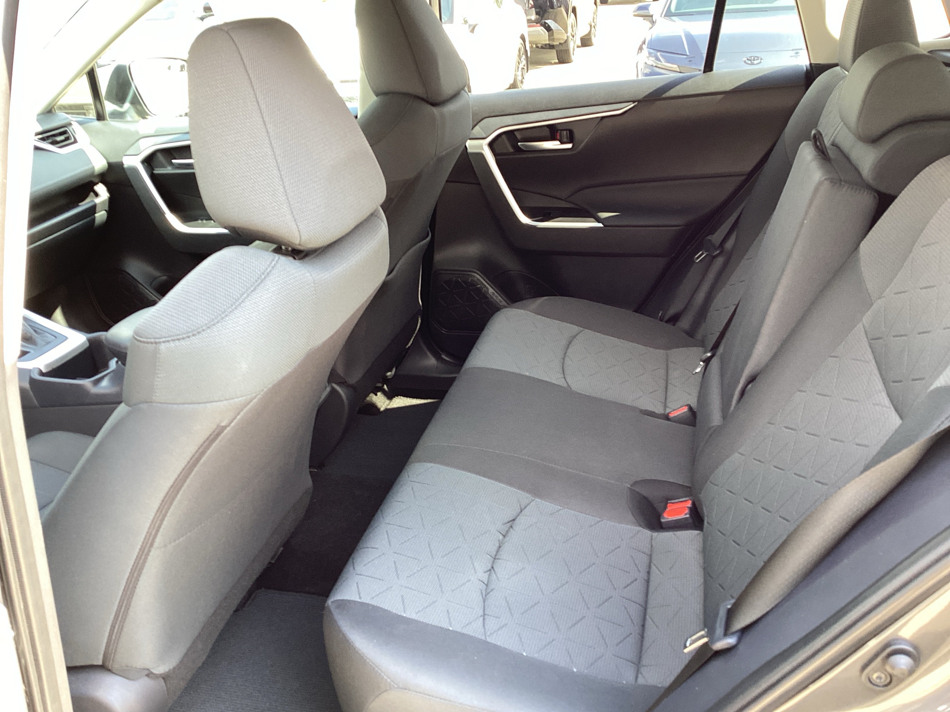 Used 2025 Toyota RAV4 XLE w/ Convenience Package AWD/4WD image 13