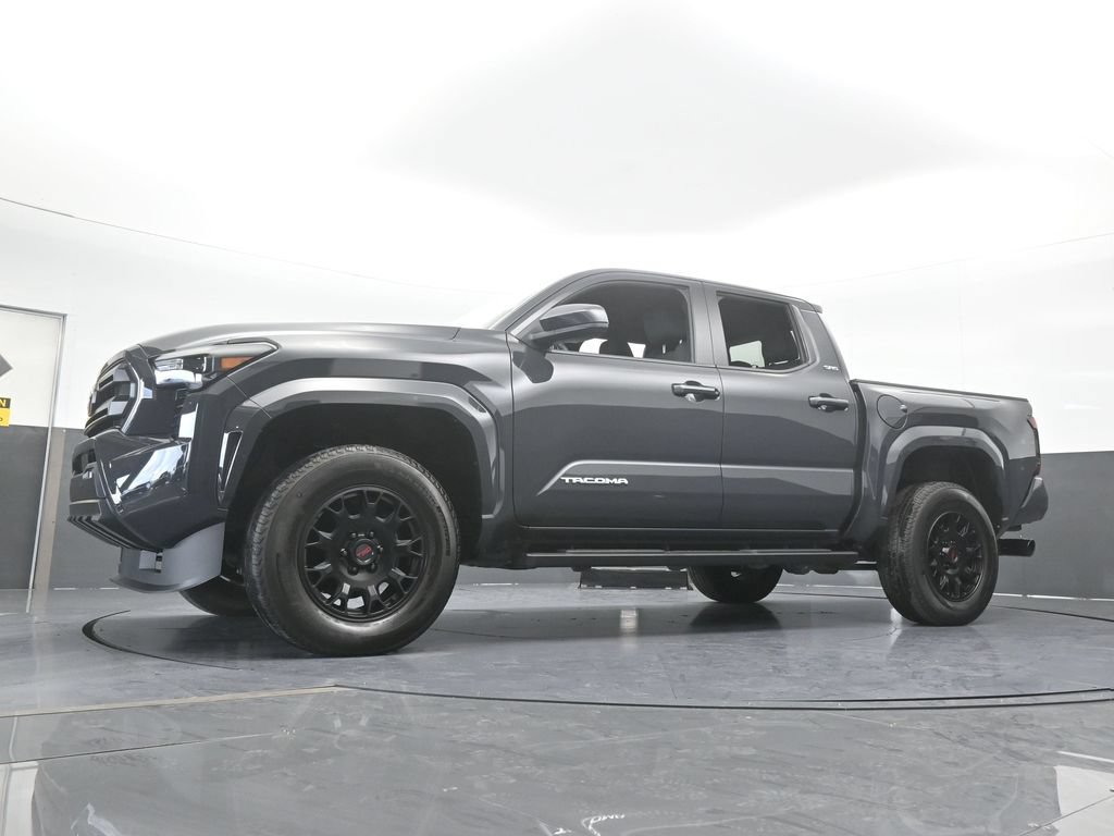 Used 2024 Toyota Tacoma SR5 w/ SR5 Upgrade Package RWD image 58