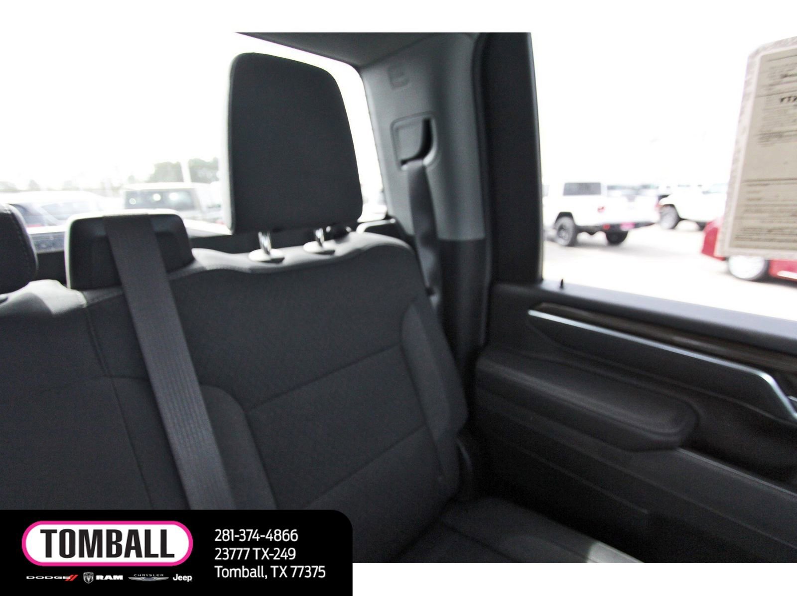 Used 2025 Chevrolet Silverado 2500 LT w/ Convenience Package image 12