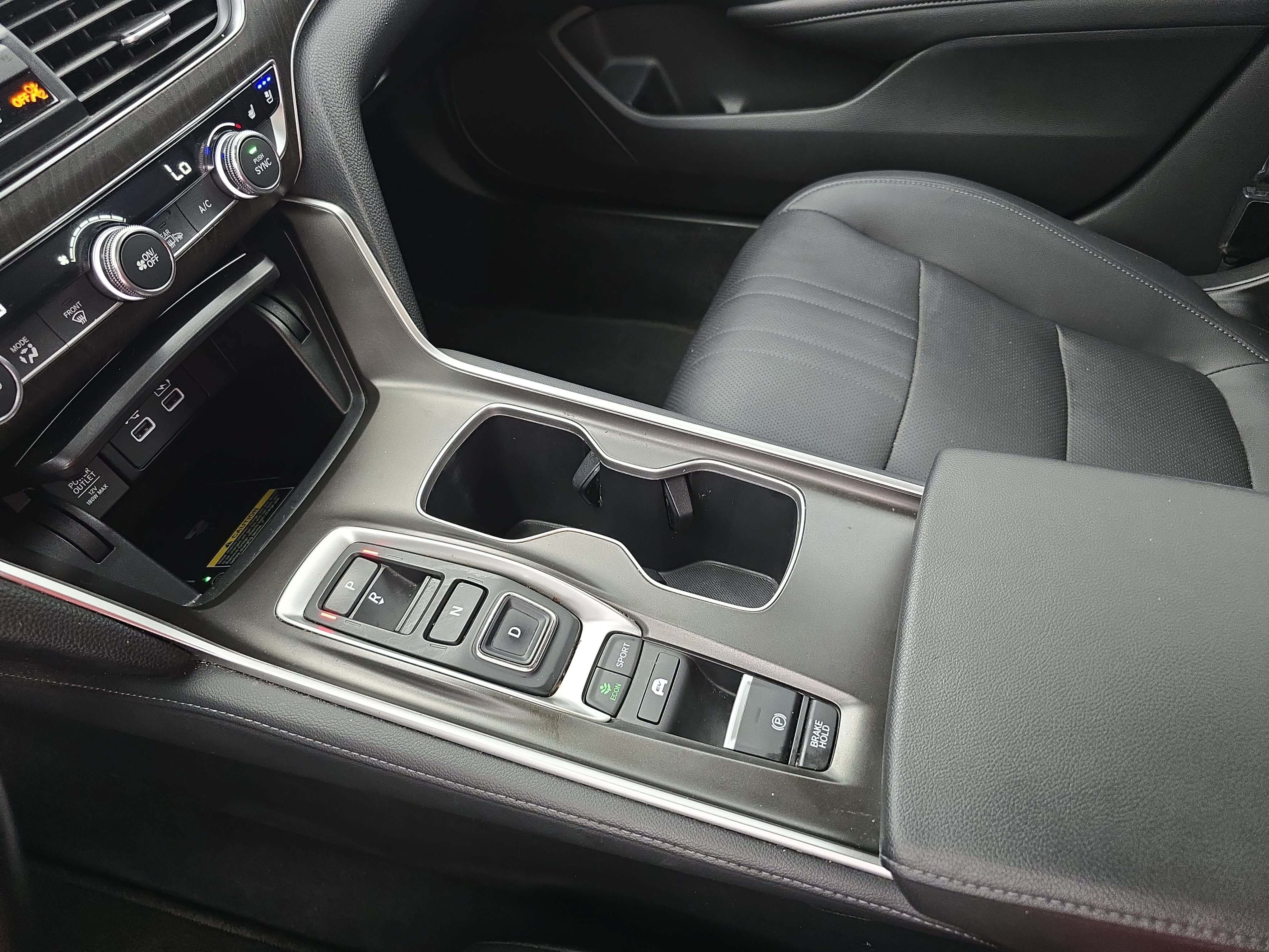 Used 2022 Honda Accord Touring image 24