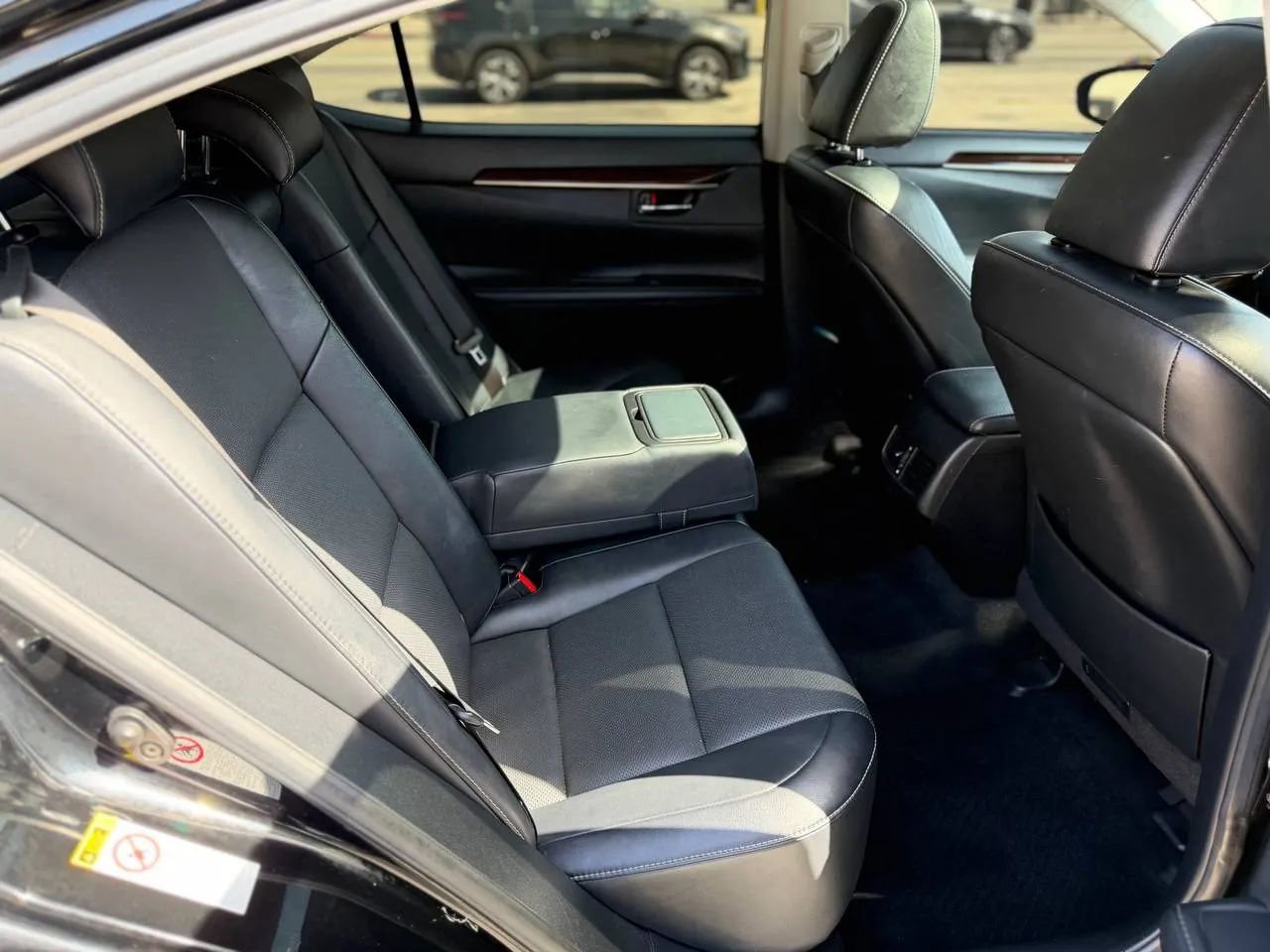 Used 2014 Lexus ES 350 w/ Premium Package FWD image 30