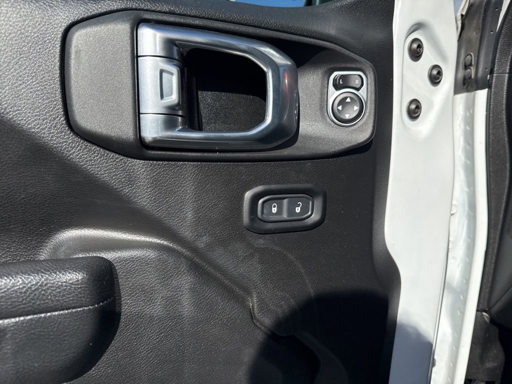 Used 2022 Jeep Wrangler Unlimited Rubicon w/ LED Lighting Group image 14