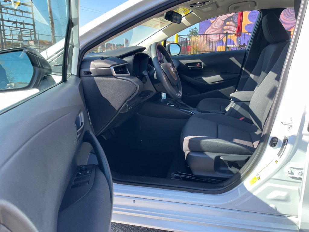 Used 2024 Toyota Corolla LE FWD image 14