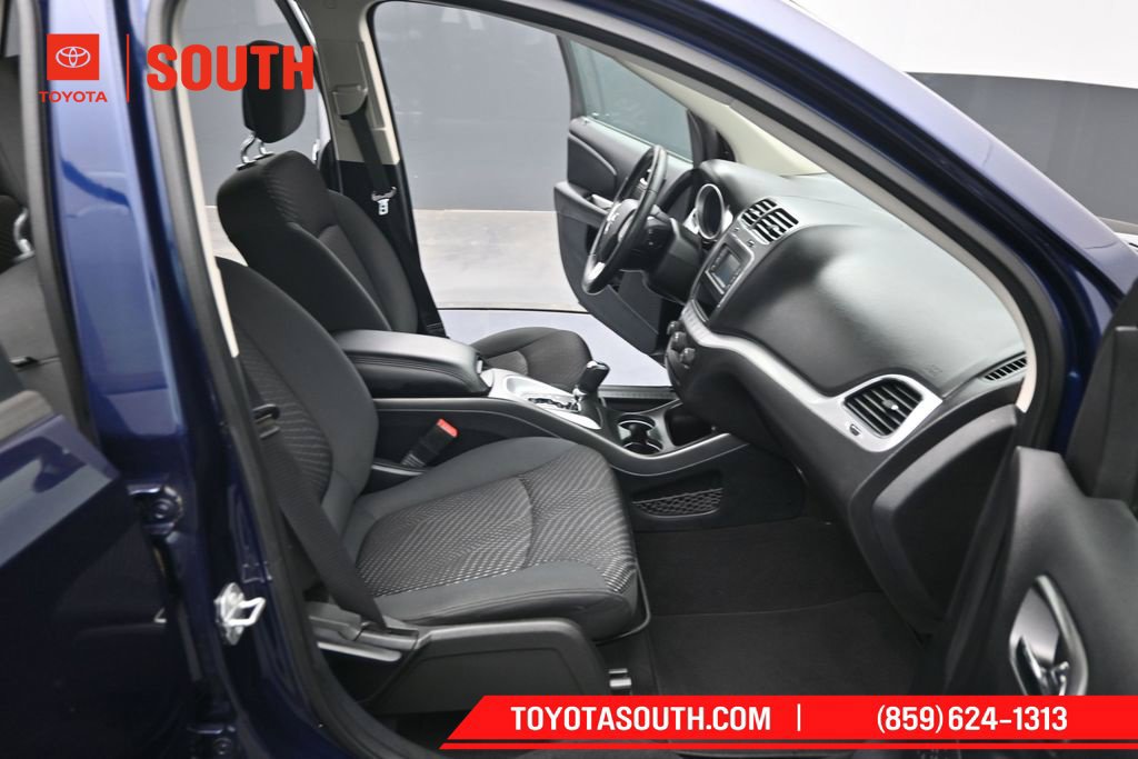 Used 2018 Dodge Journey SE w/ Connectivity Group FWD image 32