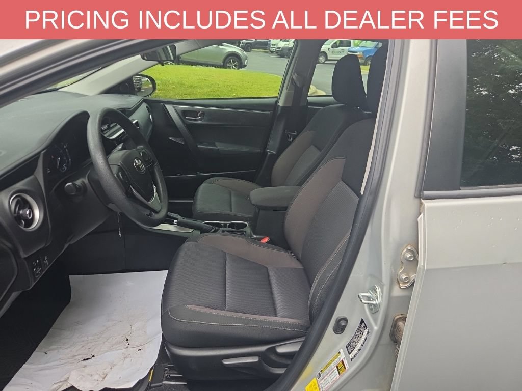 Used 2018 Toyota Corolla LE FWD image 5