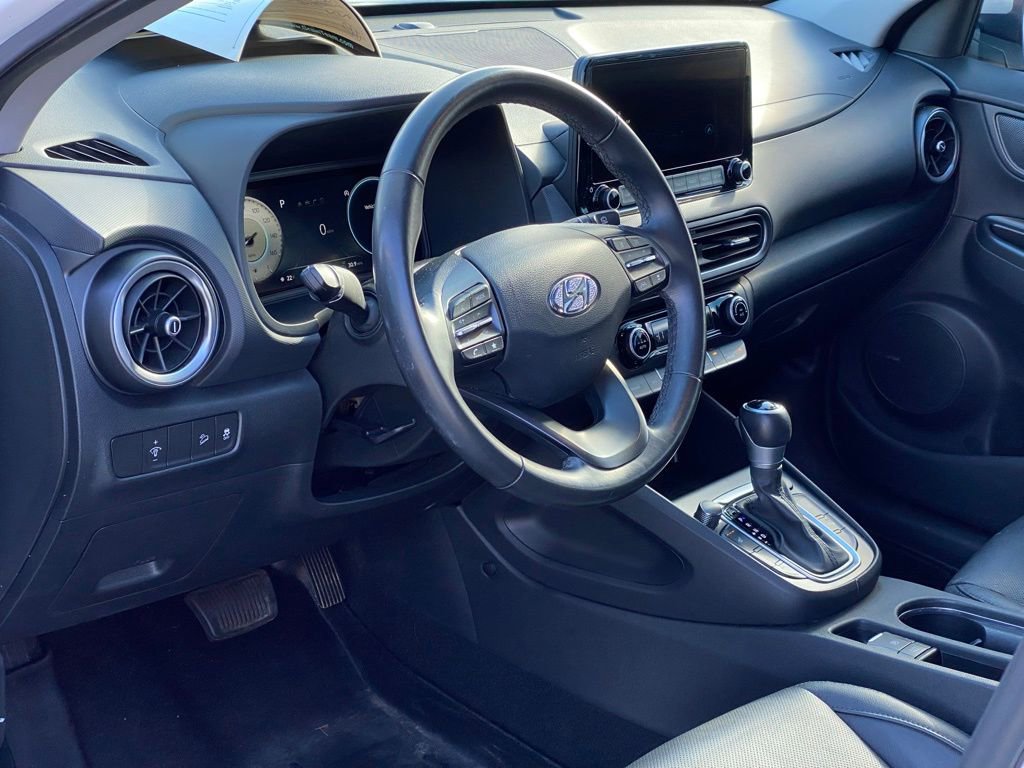 Used 2022 Hyundai Kona Limited image 10