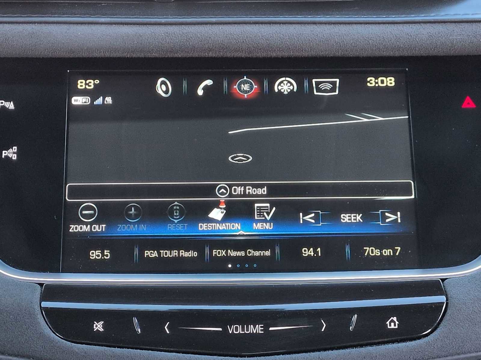 Used 2018 Cadillac XT5 Platinum w/ Driver Assist Package image 31