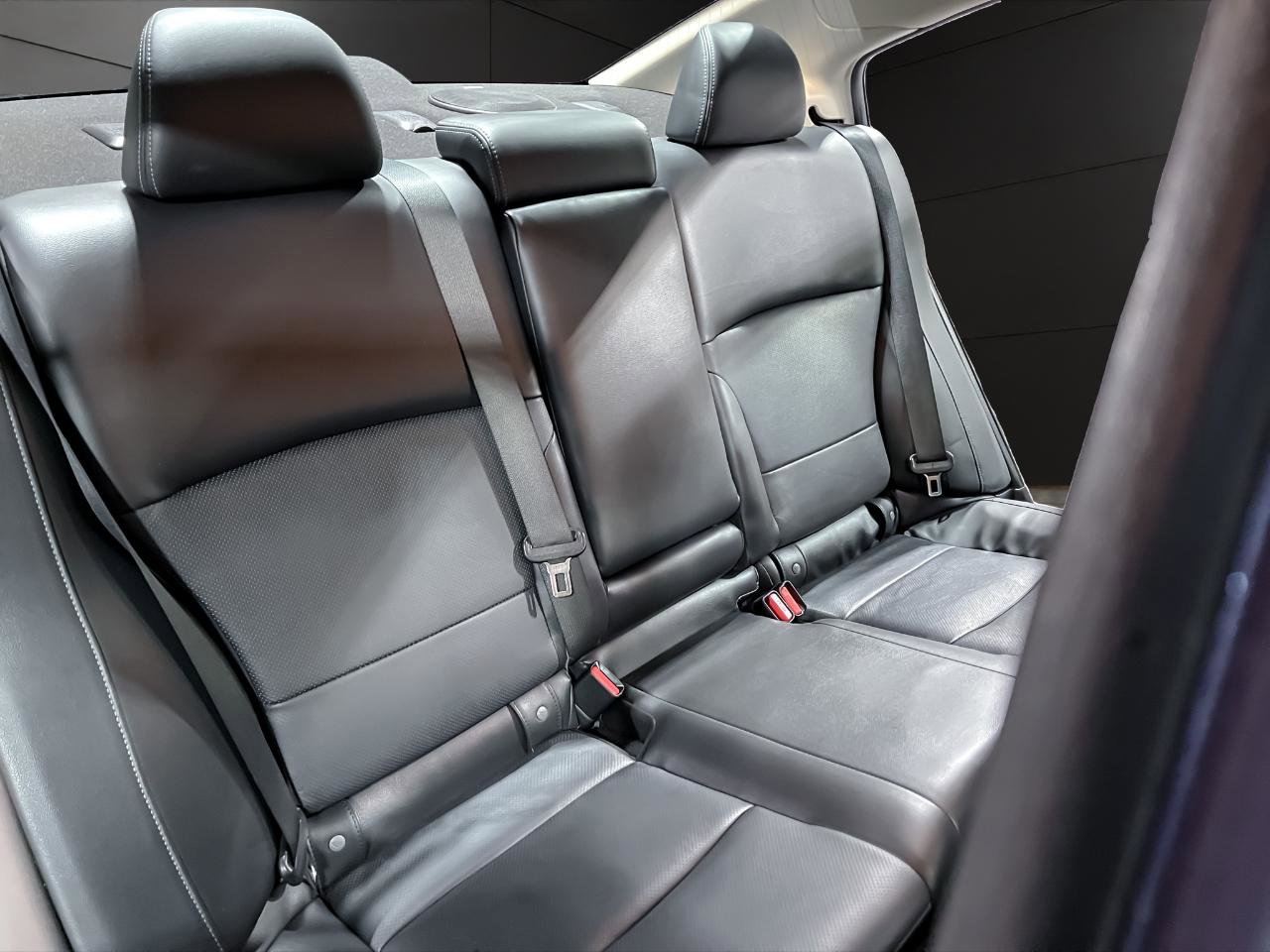 Used 2015 Subaru Legacy 2.5i Limited image 22