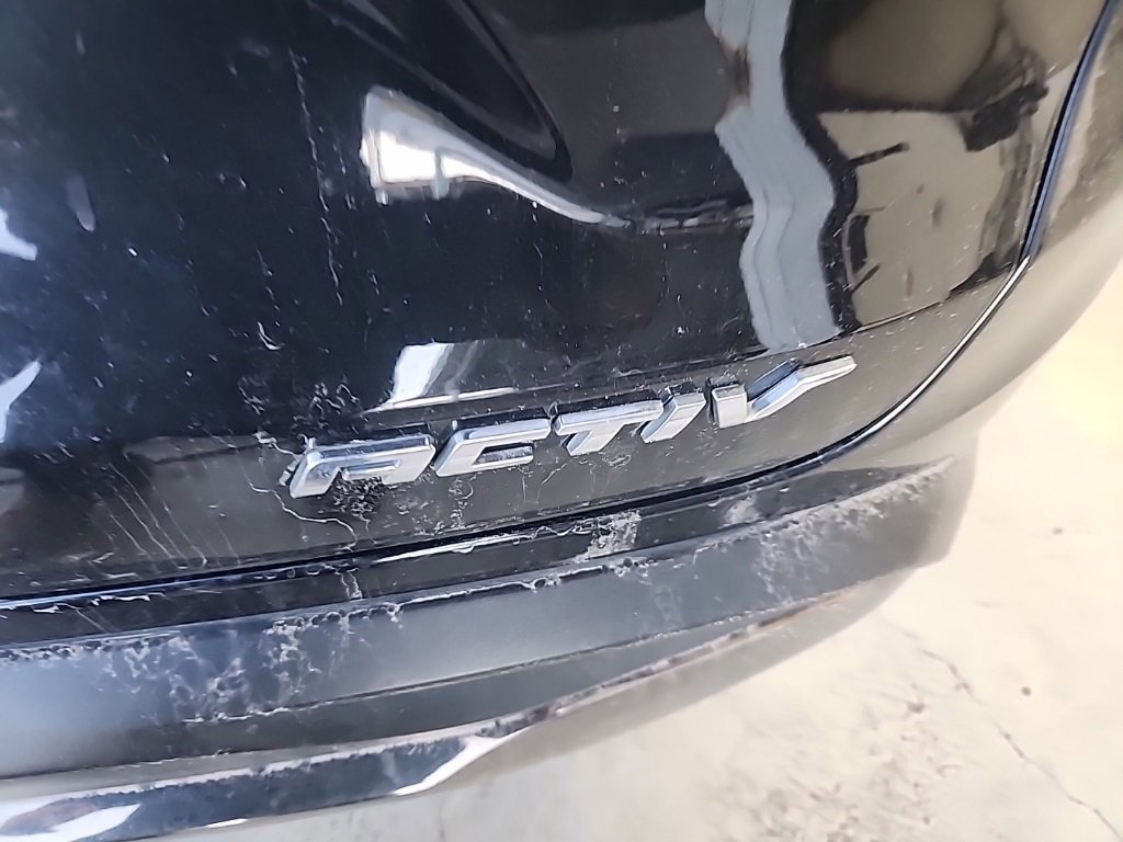 Used 2024 Chevrolet Trax ACTIV w/ Sunroof Package image 9