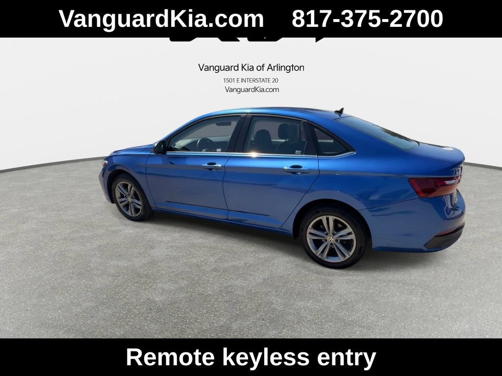Used 2024 Volkswagen Jetta SE FWD image 7