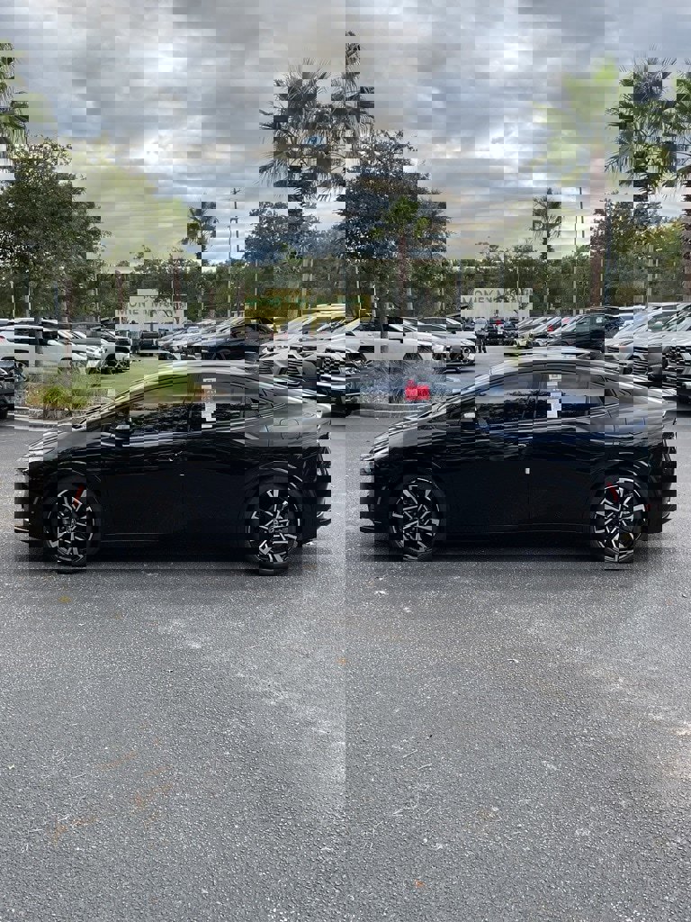 New 2026 Toyota Prius Plug-In Hybrid image 3