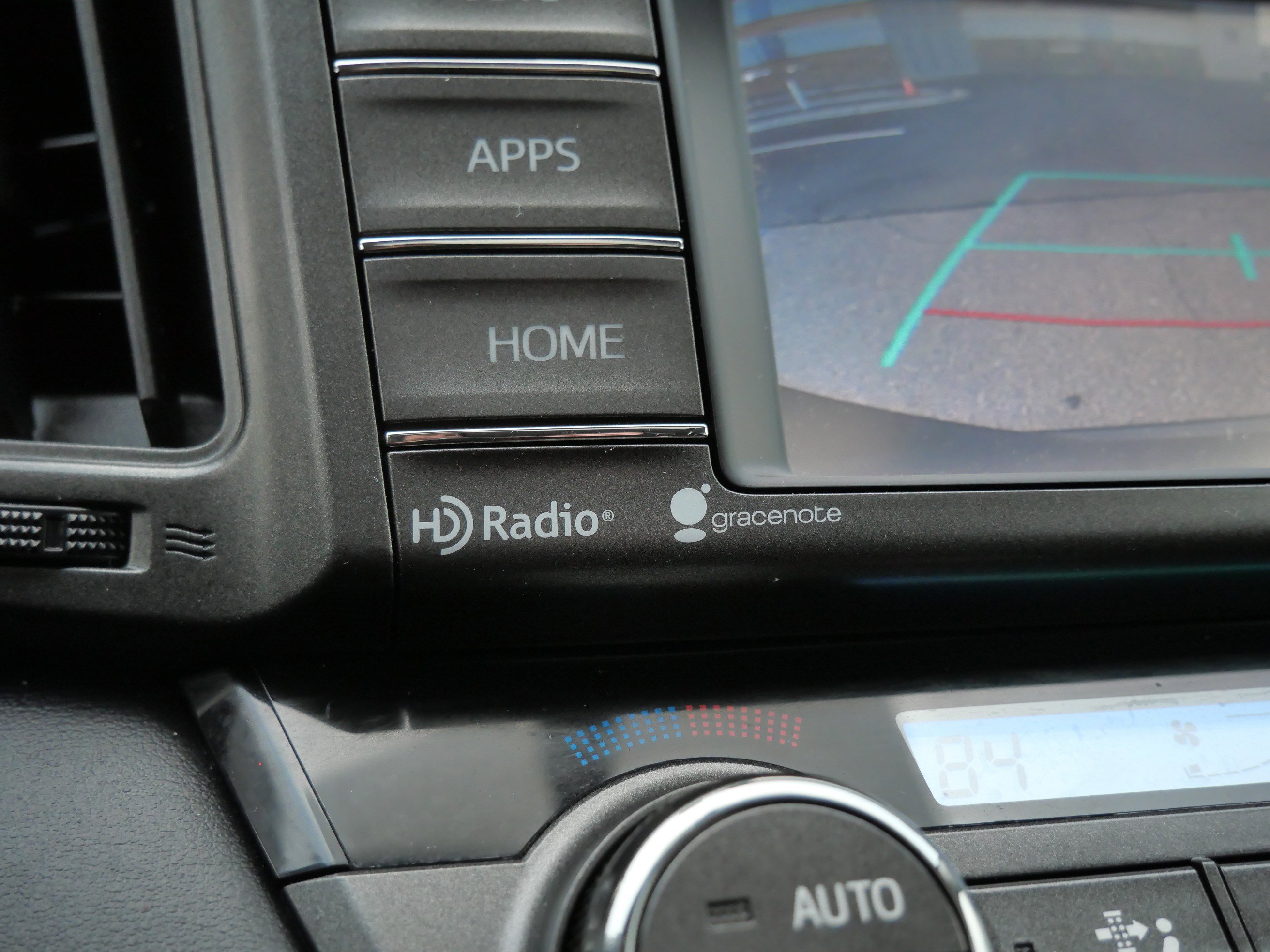 Used 2015 Toyota RAV4 XLE image 30