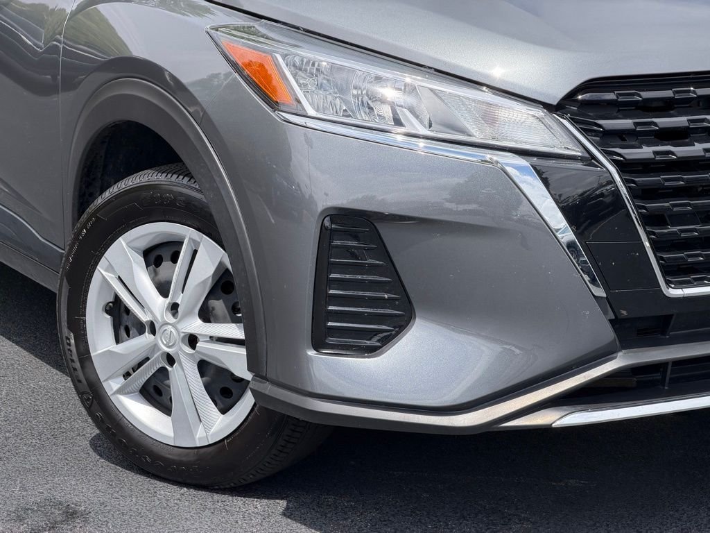 Used 2025 Nissan Kicks Play S FWD image 7