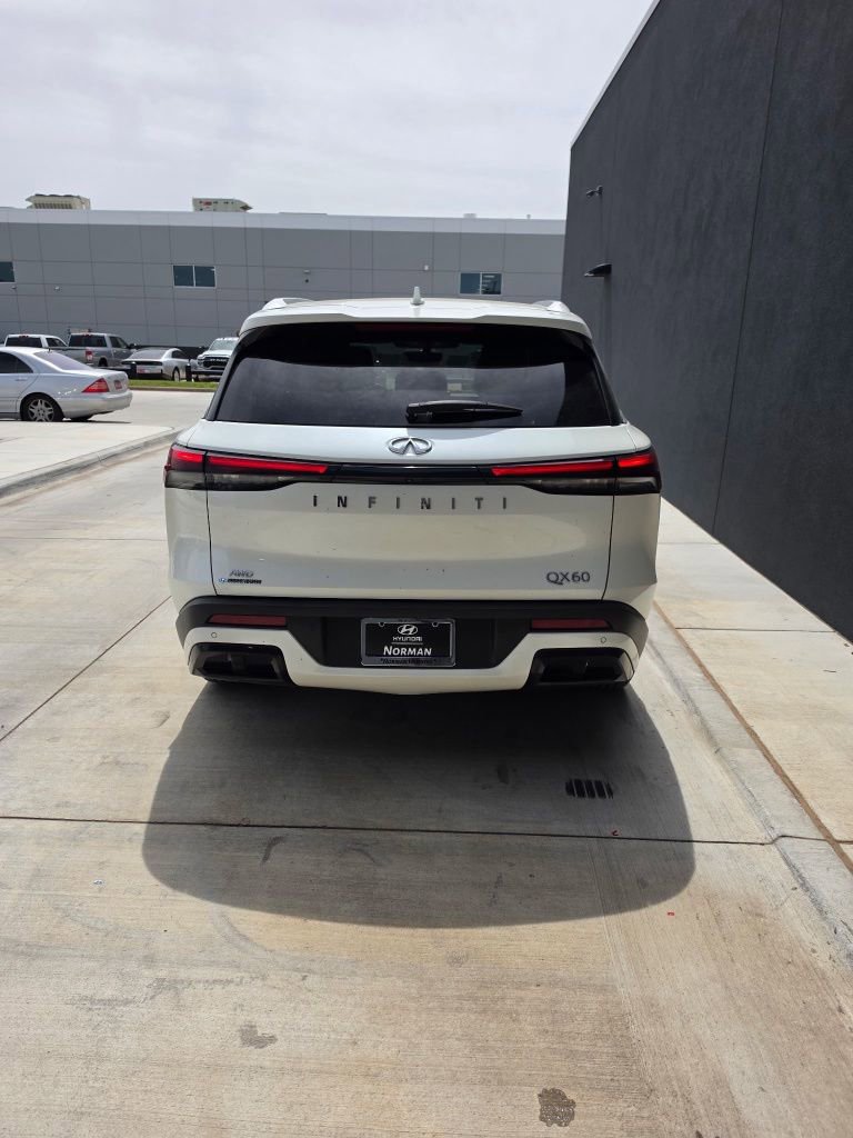 Used 2024 INFINITI QX60 Luxe AWD/4WD image 5