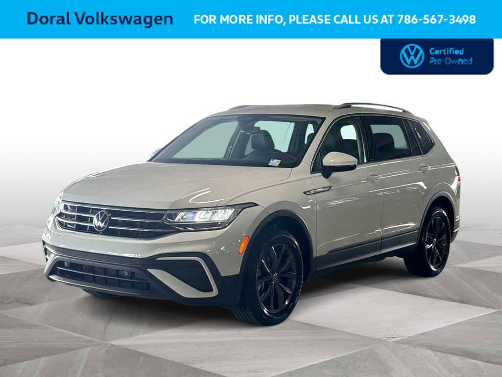 Certified 2022 Volkswagen Tiguan SE FWD image 4