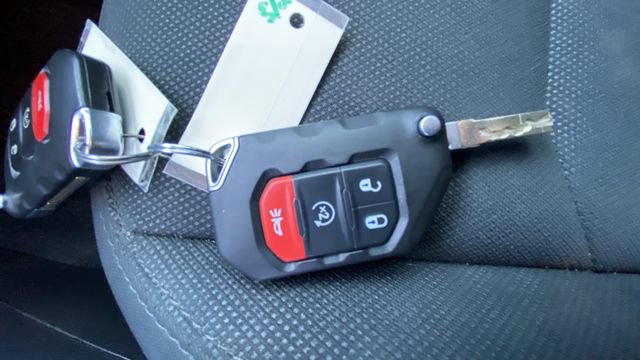 Used 2023 Jeep Gladiator Sport AWD/4WD image 20