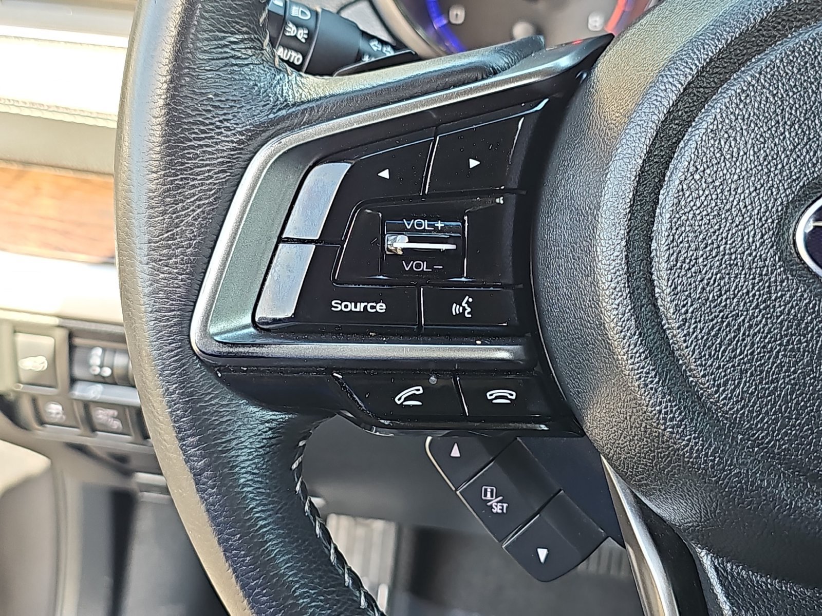 Used 2019 Subaru Outback 2.5i Limited AWD/4WD image 17