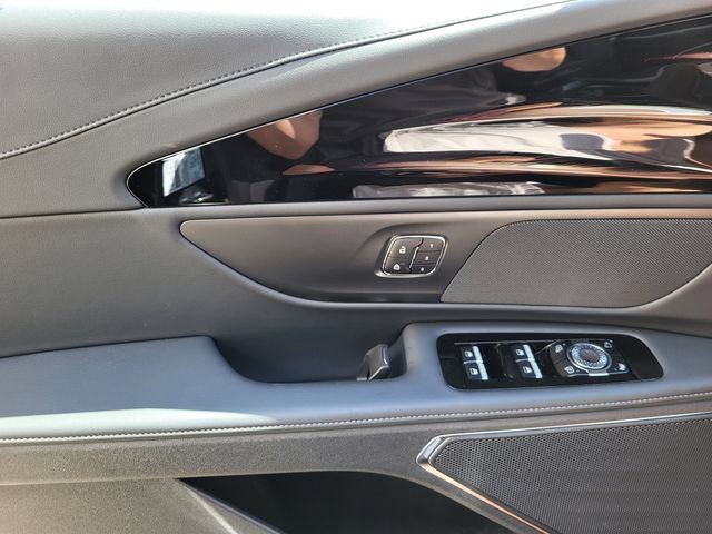 New 2026 Lincoln Nautilus Premier w/ Jet Appearance Package AWD/4WD image 9