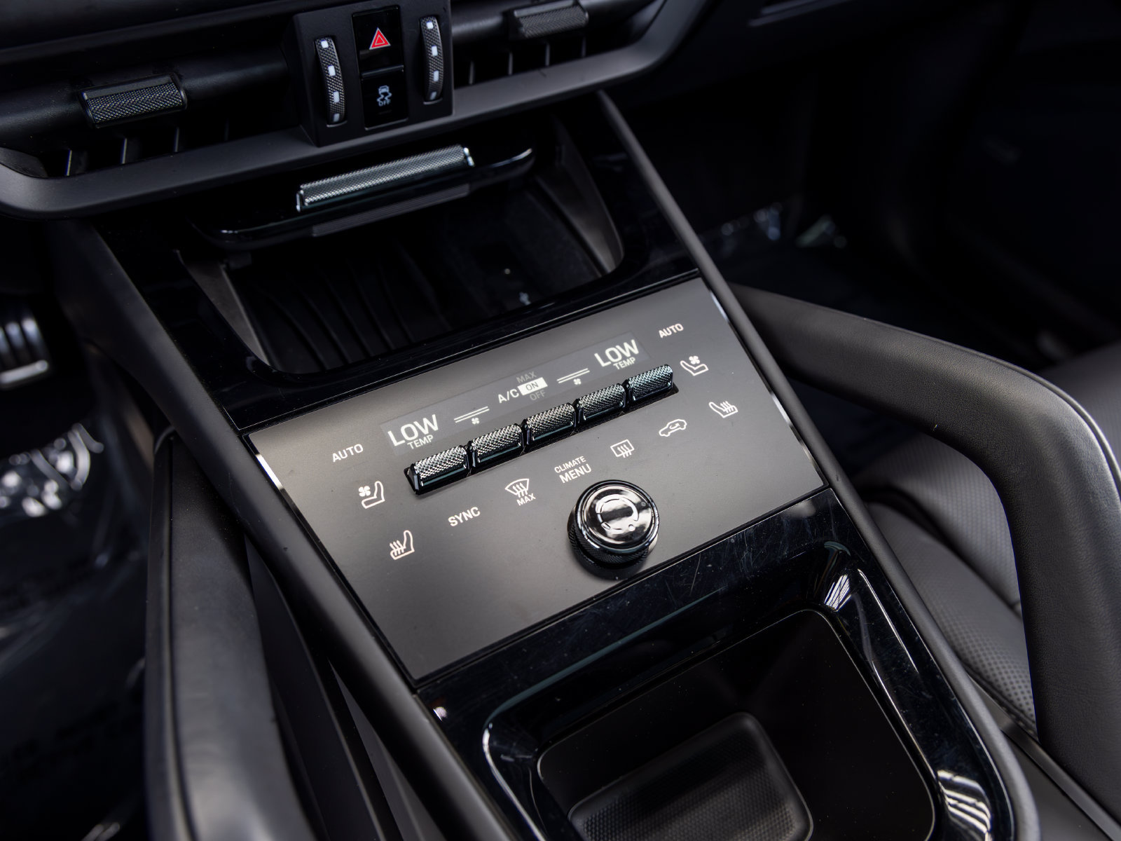 Certified 2025 Porsche Cayenne S AWD/4WD image 44