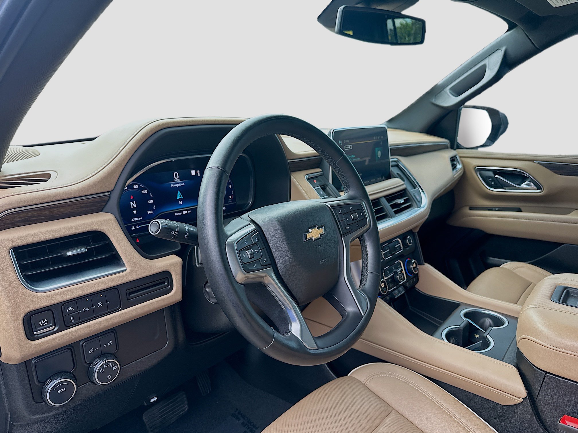 Used 2023 Chevrolet Suburban Premier RWD image 7