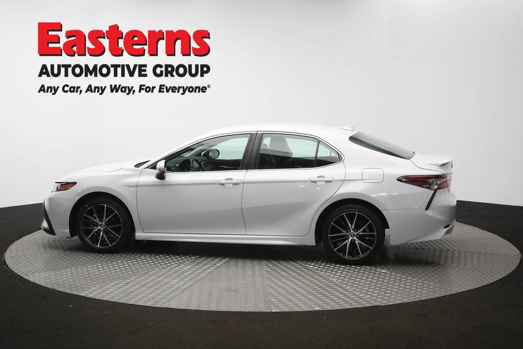 Used 2024 Toyota Camry SE w/ Cold Weather Package FWD image 59