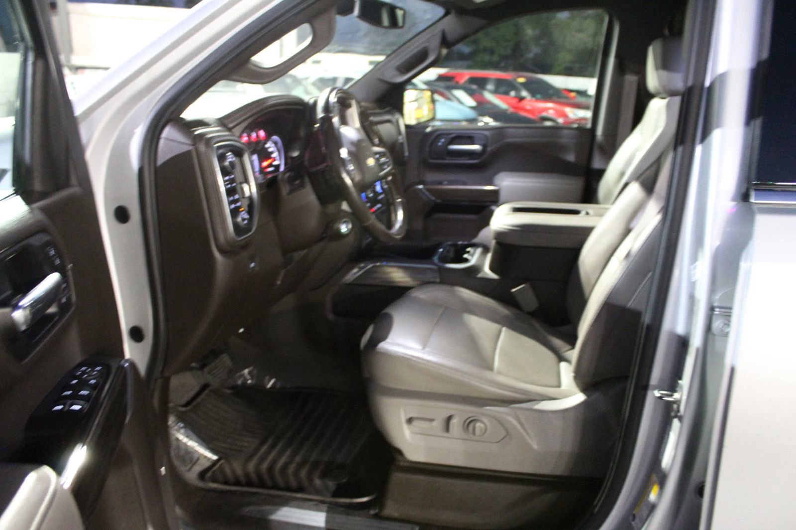 Used 2019 Chevrolet Silverado 1500 LTZ w/ LTZ Plus Package AWD/4WD image 9