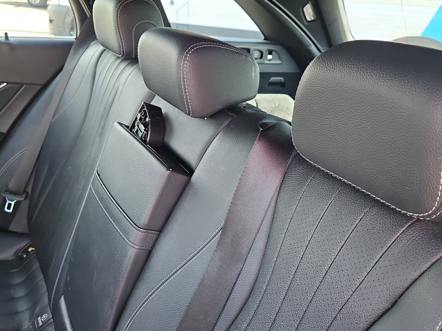 Used 2017 Mercedes-Benz E 400 4MATIC Wagon image 13