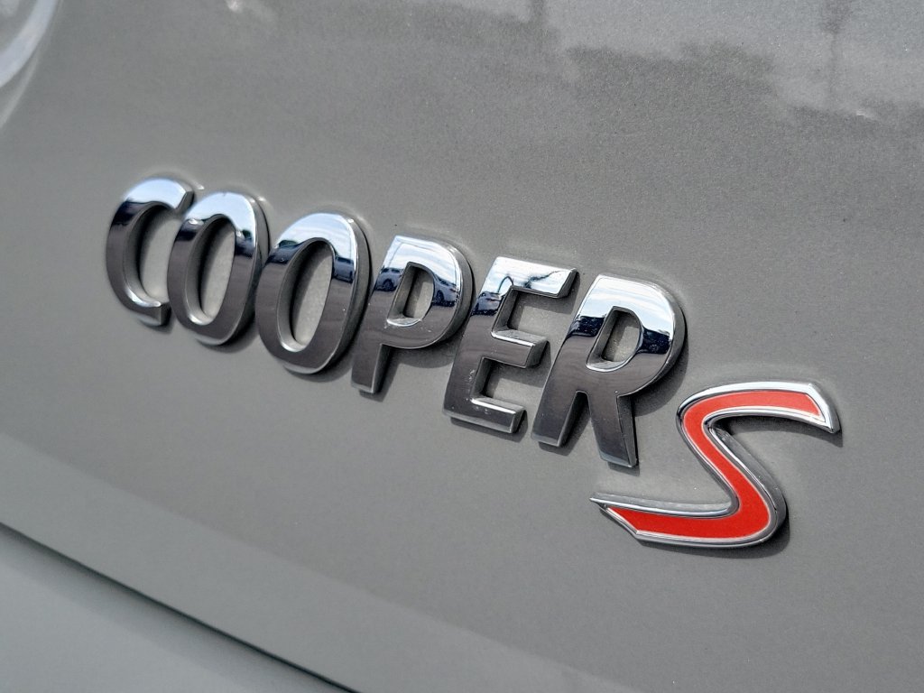 Used 2019 MINI Cooper S w/ Signature Upholstery Package FWD image 26