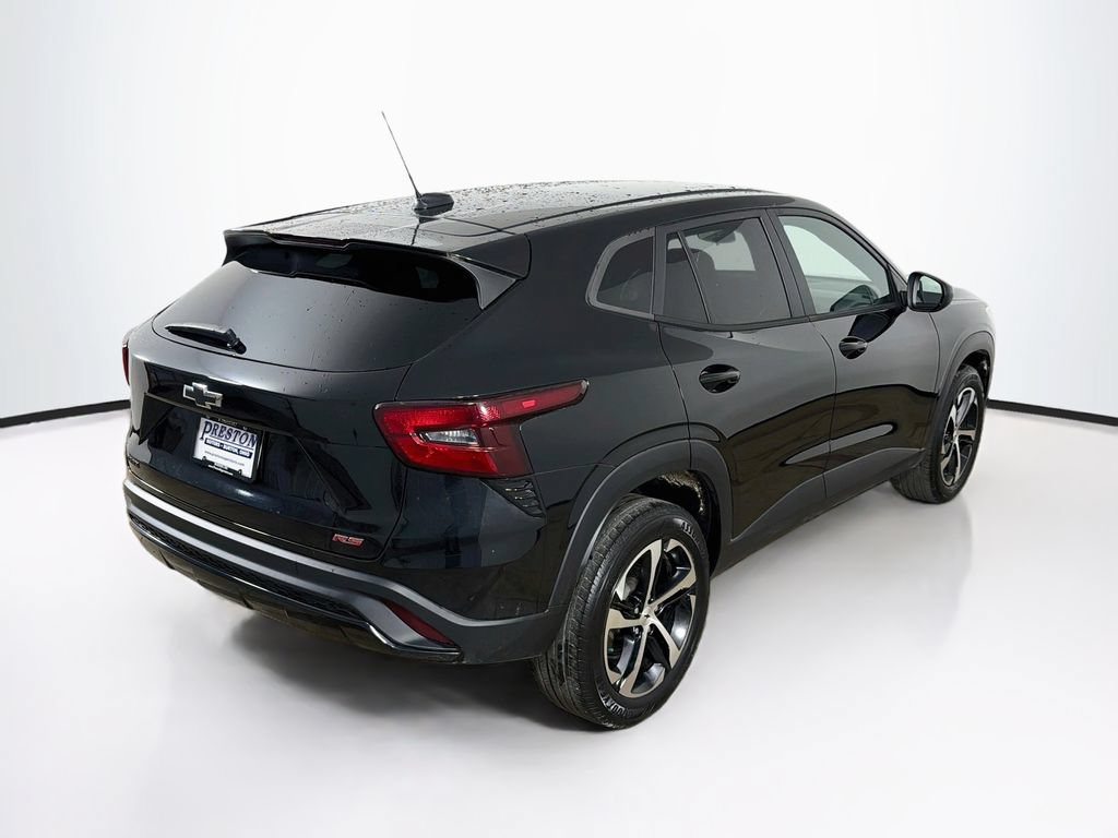 Used 2024 Chevrolet Trax RS FWD image 5
