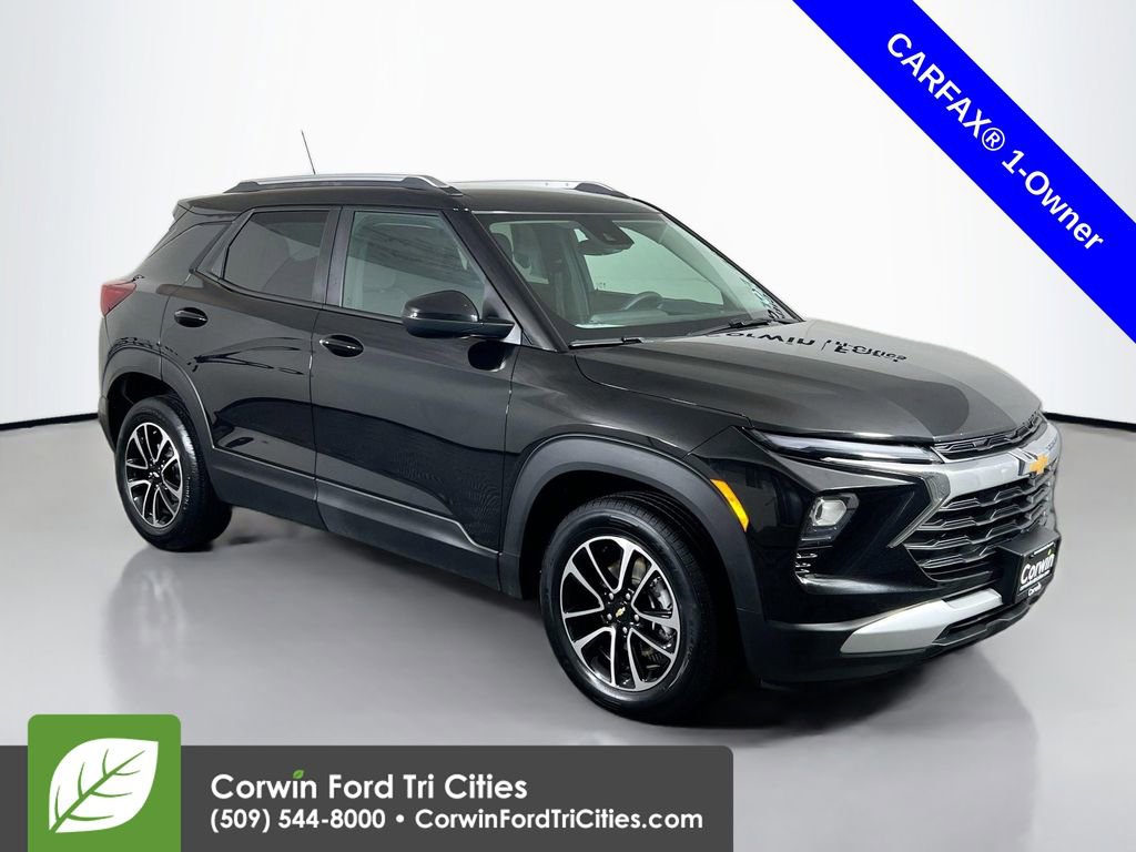 Used 2025 Chevrolet TrailBlazer LT image 1