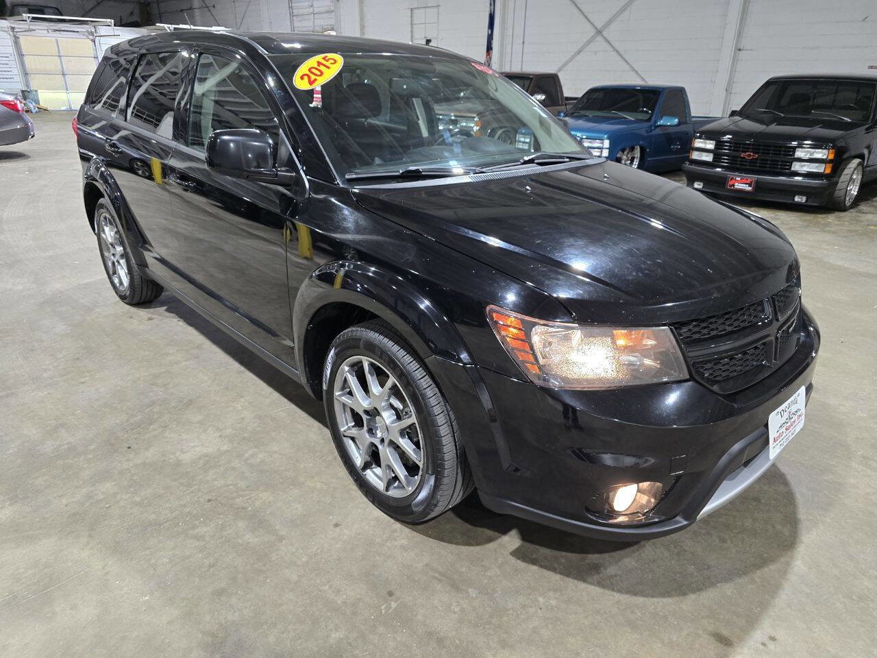 Used 2015 Dodge Journey R/T w/ Flexible Seating Group image 17