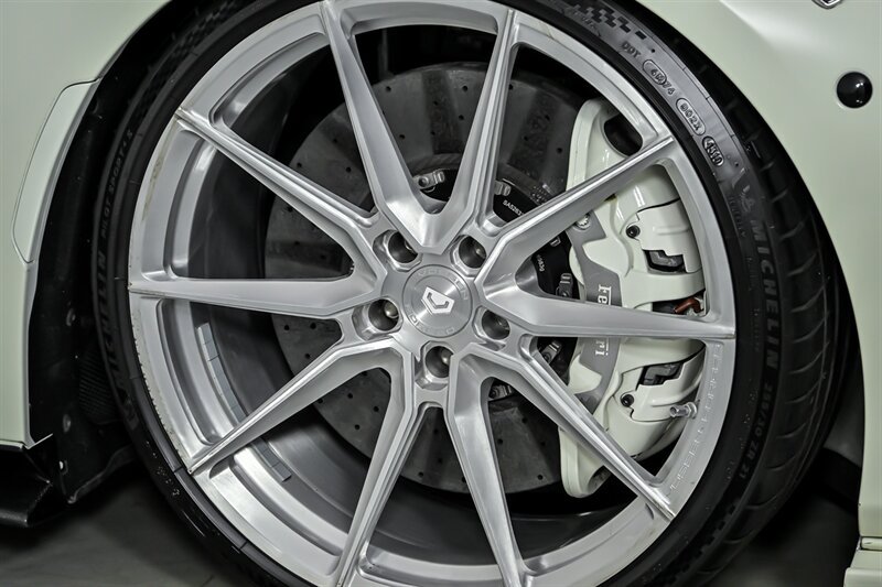 Used 2021 Ferrari F8 Tributo RWD image 8