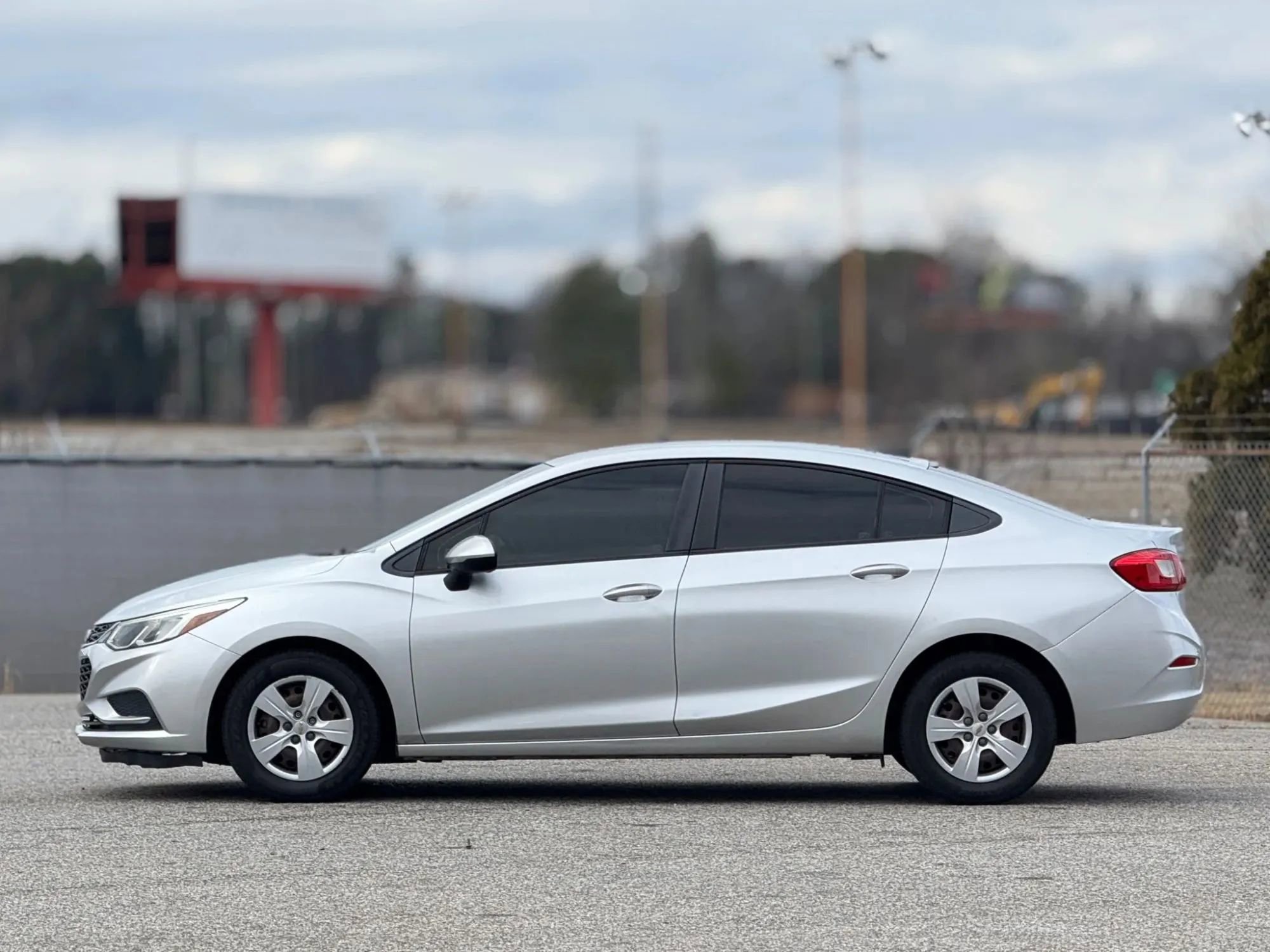 Used 2018 Chevrolet Cruze LS FWD image 8