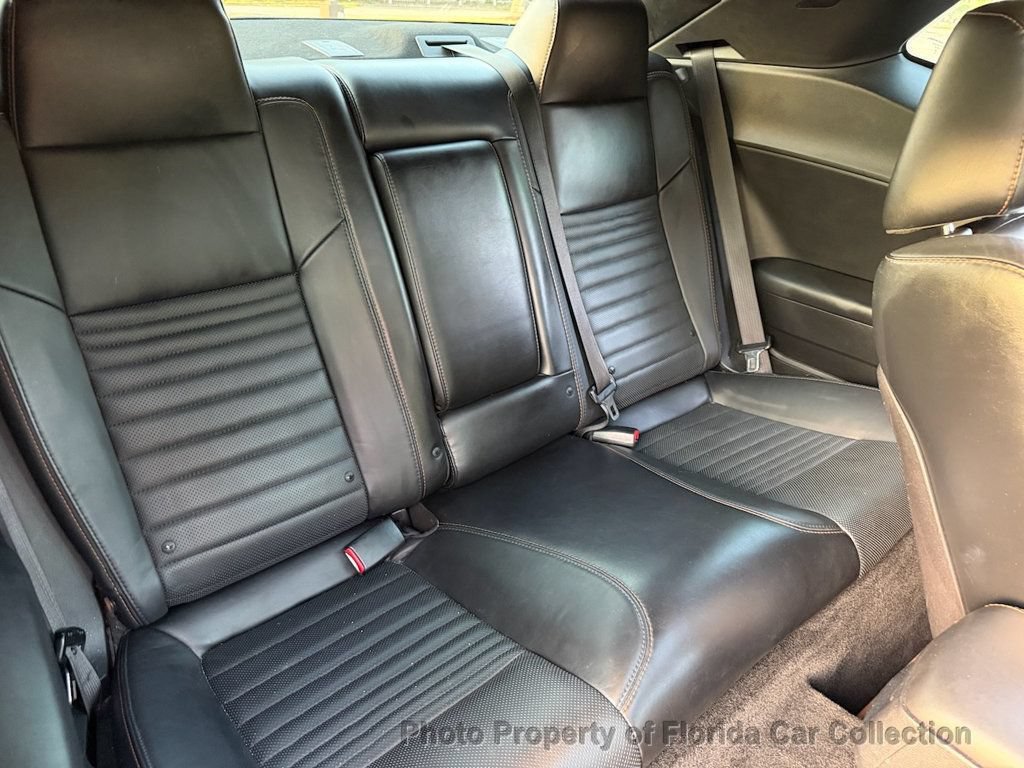 Used 2015 Dodge Challenger R/T Plus RWD image 12