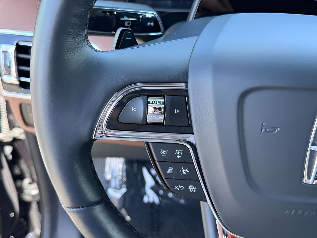 Used 2024 Lincoln Navigator Reserve image 16