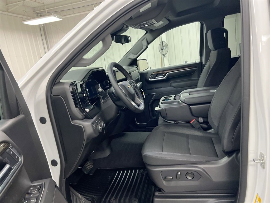 New 2026 Chevrolet Silverado 1500 LT image 19