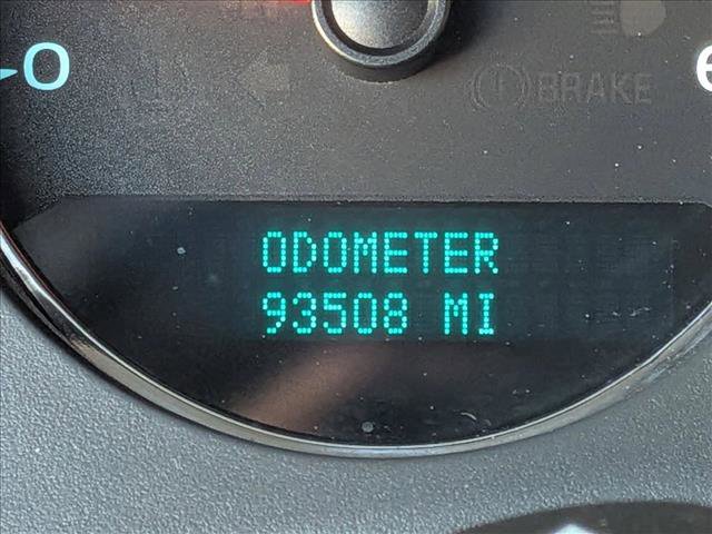 Used 2008 Chevrolet Suburban LT image 11