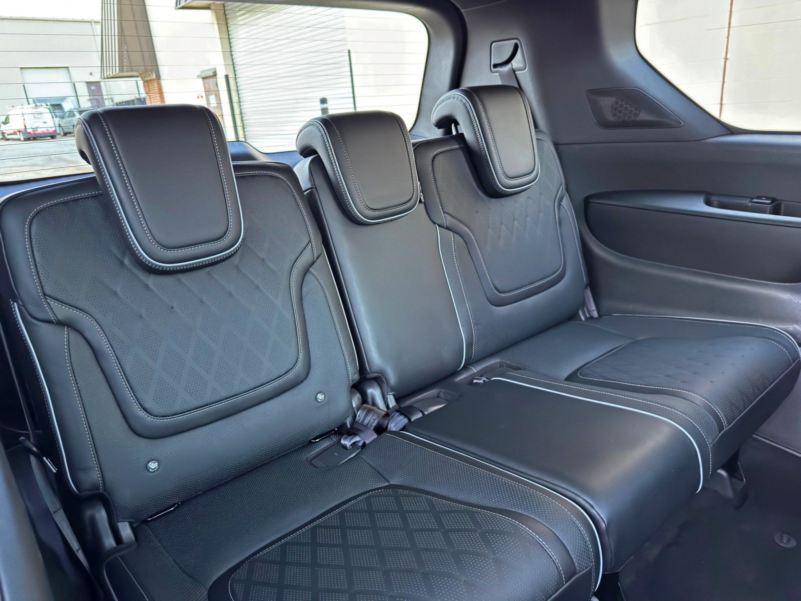 Used 2025 INFINITI QX80 Autograph AWD/4WD image 55