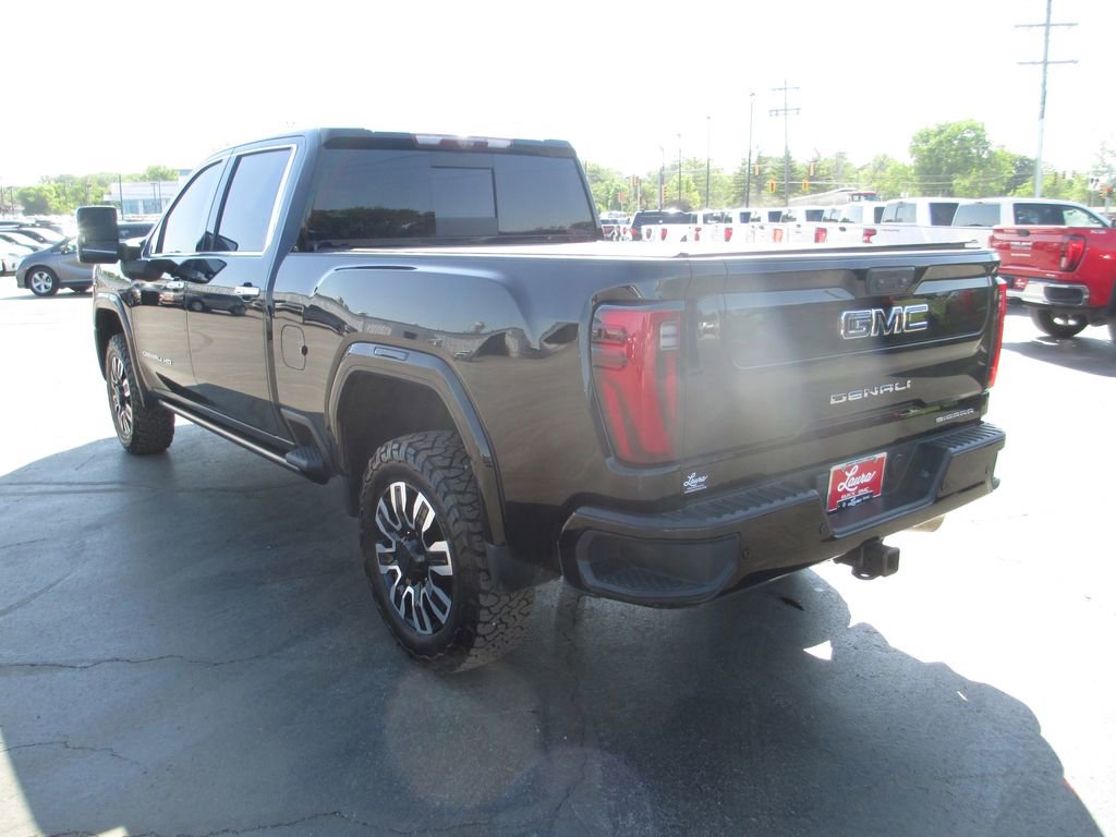 Used 2024 GMC Sierra 2500 Denali Ultimate AWD/4WD image 11
