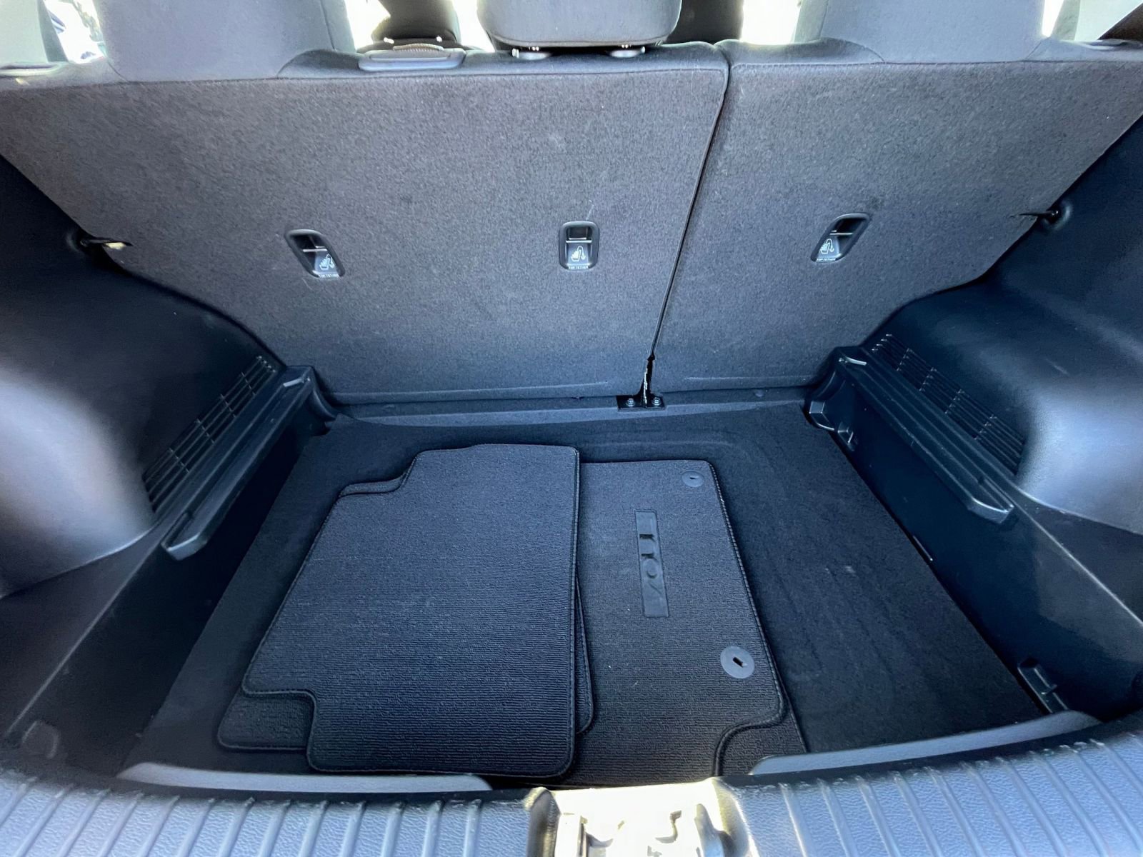 Used 2025 Kia Soul LX w/ LX Technology Package image 31