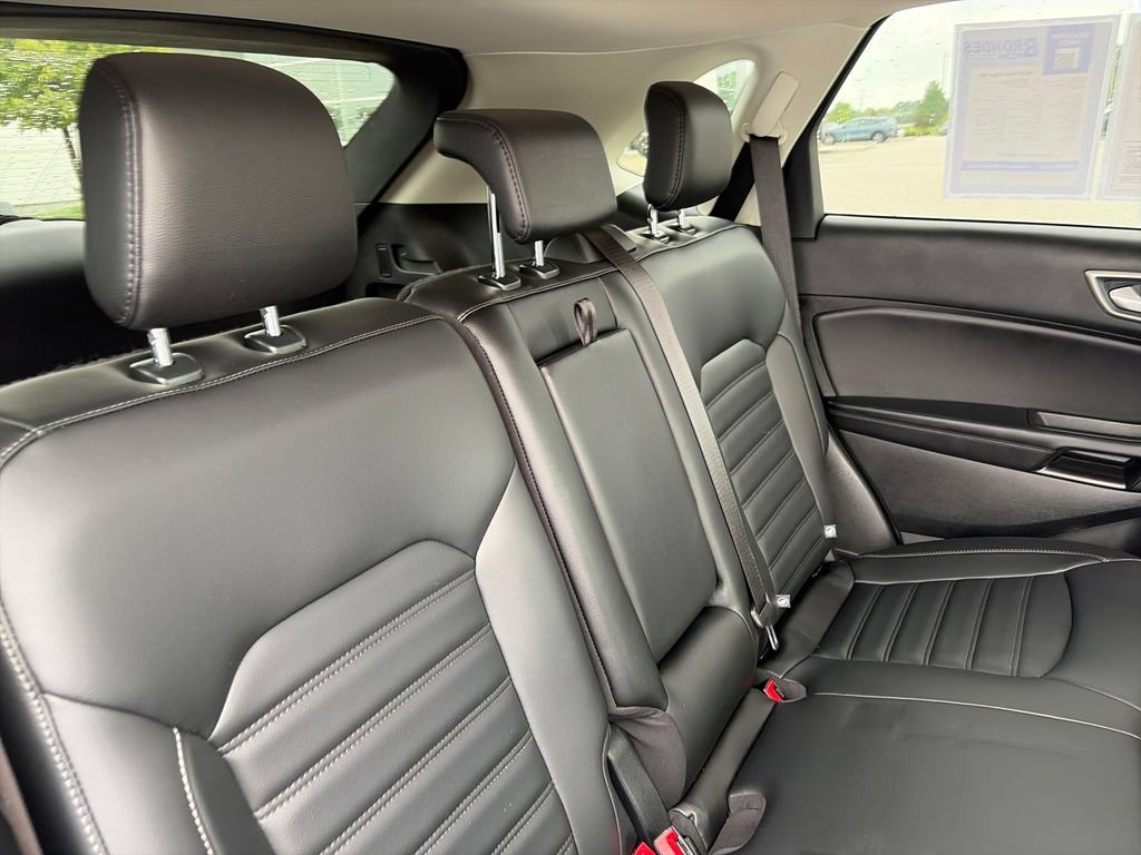 Used 2024 Ford Edge SEL w/ Convenience Package AWD/4WD image 32