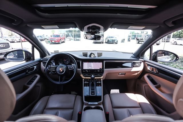 Used 2022 Porsche Macan AWD/4WD image 26