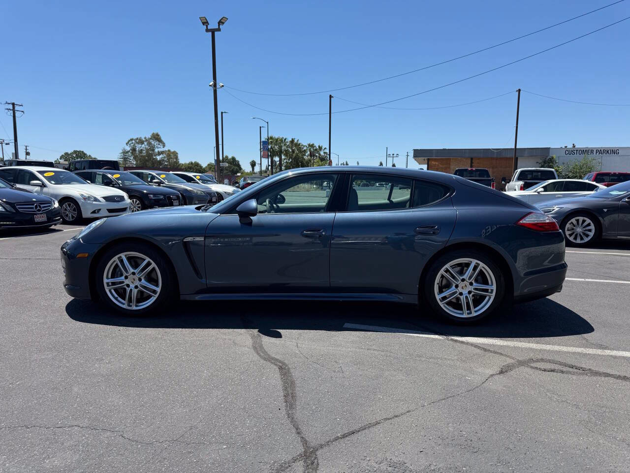 Used 2013 Porsche Panamera RWD image 6